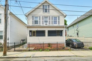 47 N Summer St, Holyoke, MA 01040