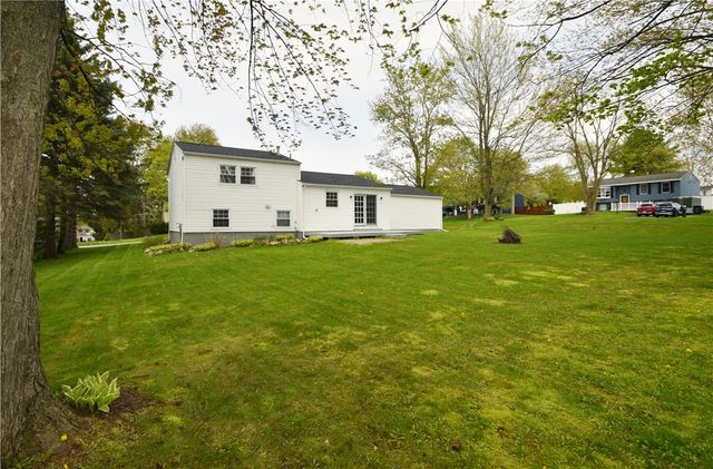 3 Cascade Road, Henrietta, NY 14586