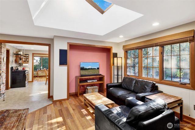 911 Coronado Avenue, Bellingham, WA 98229