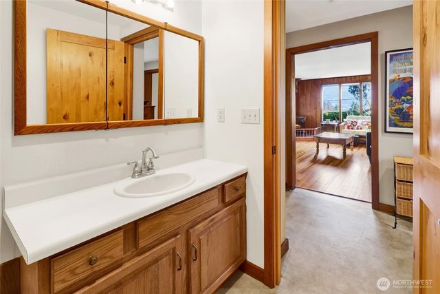 911 Coronado Avenue, Bellingham, WA 98229