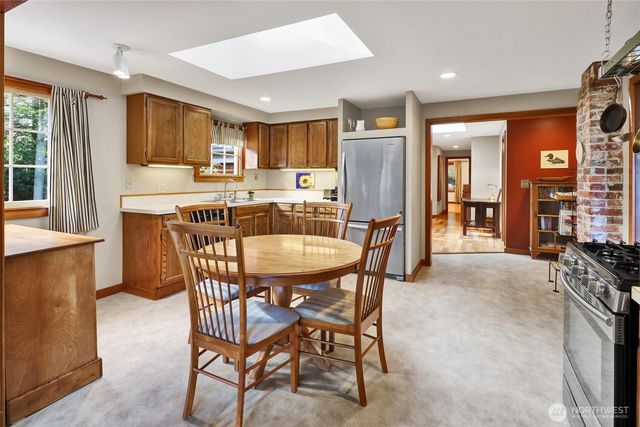 911 Coronado Avenue, Bellingham, WA 98229