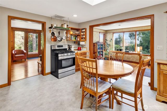 911 Coronado Avenue, Bellingham, WA 98229