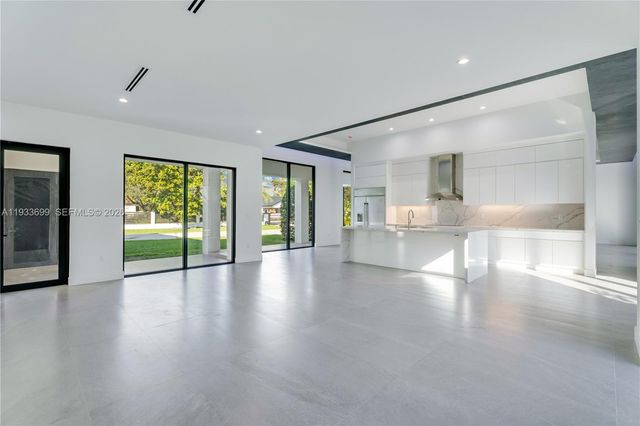 10398 SW 64th St, Miami, FL 33173