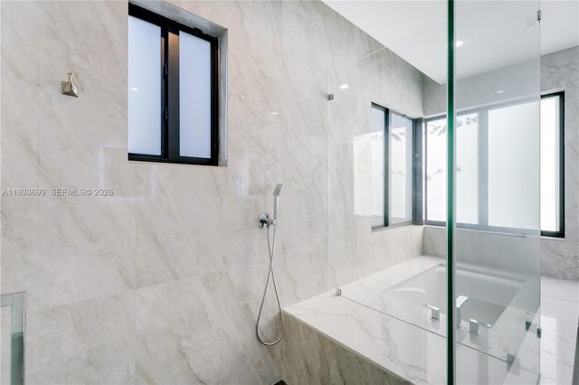 10398 SW 64th St, Miami, FL 33173