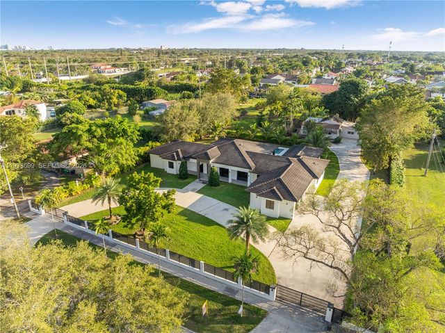 10398 SW 64th St, Miami, FL 33173