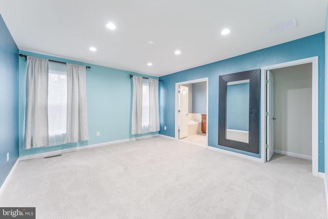 25367 WAKESTONE PARK TER, Chantilly, VA 20152