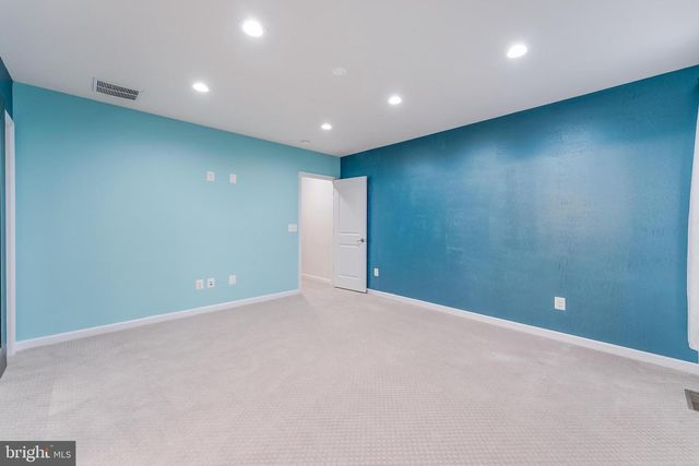 25367 WAKESTONE PARK TER, Chantilly, VA 20152