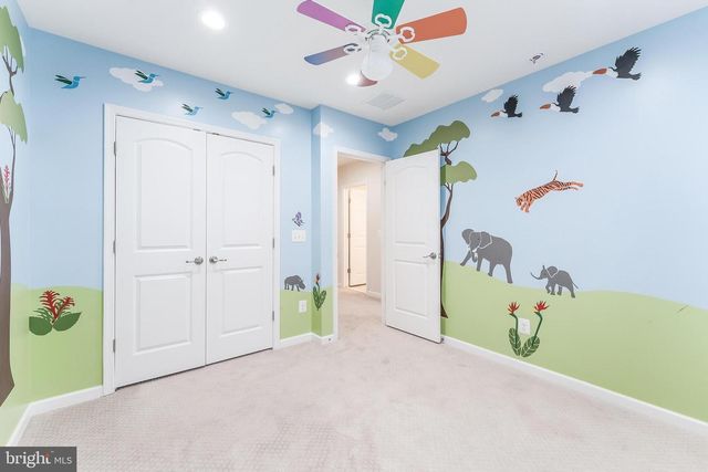 25367 WAKESTONE PARK TER, Chantilly, VA 20152