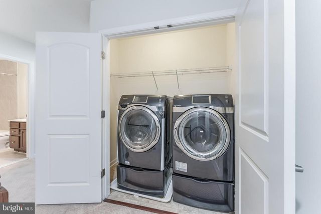 25367 WAKESTONE PARK TER, Chantilly, VA 20152