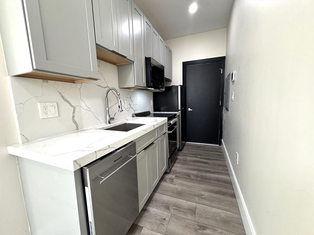 366 Broadway 307, Everett, MA 02149