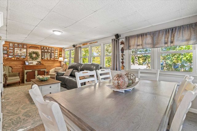 76 Gillis Street, Nashua, NH 03060