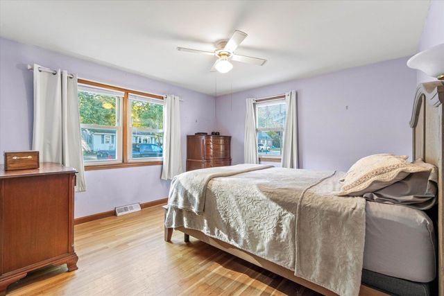 76 Gillis Street, Nashua, NH 03060