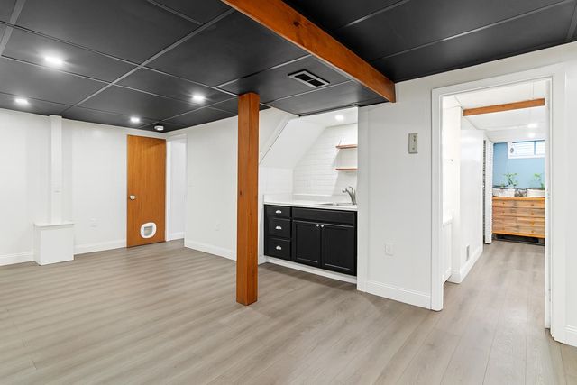 76 Gillis Street, Nashua, NH 03060