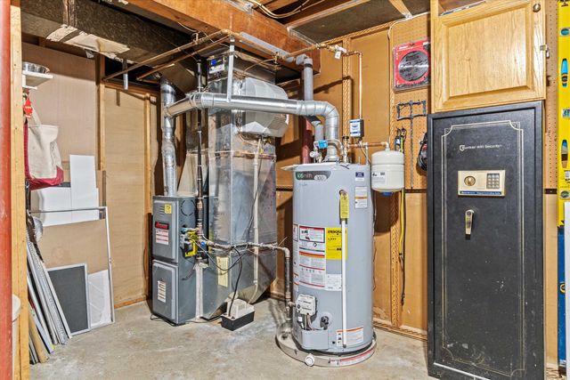 76 Gillis Street, Nashua, NH 03060