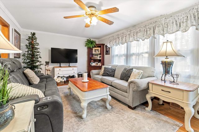 76 Gillis Street, Nashua, NH 03060