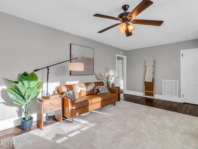 116 Holston Court, Knoxville, TN 37914