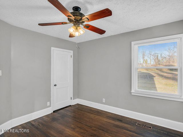 116 Holston Court, Knoxville, TN 37914