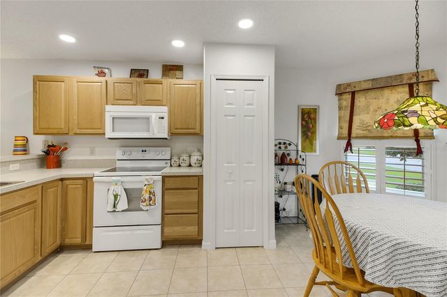 909 EAGLES LANDING, Leesburg, FL 34748