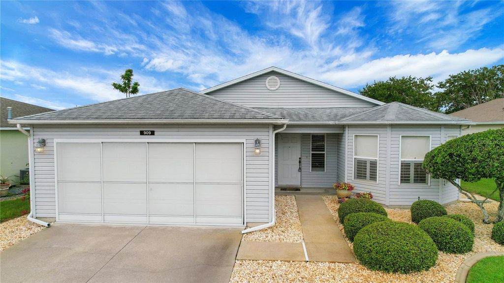 909 EAGLES LANDING, Leesburg, FL 34748