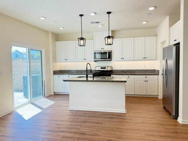 25189 Hunter Avenue, Moreno Valley, CA 92551