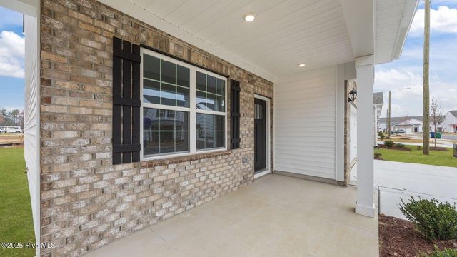 1616 Stonebriar Drive, Winterville, NC 28590