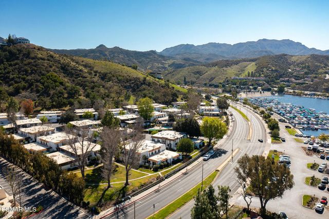 3628 Summershore Lane, Westlake Village, CA 91361