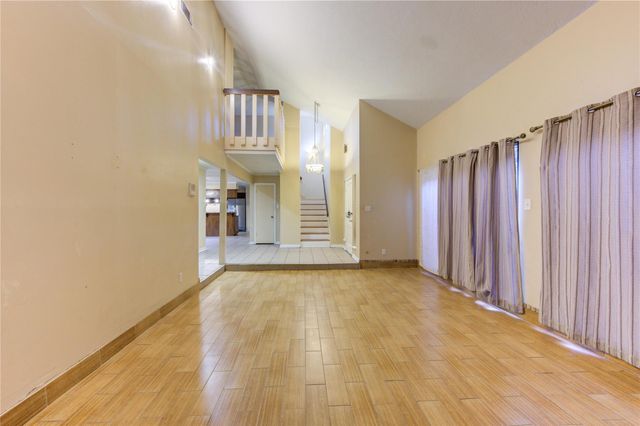 165 Old Bridge Lake Lake, Houston, TX 77069