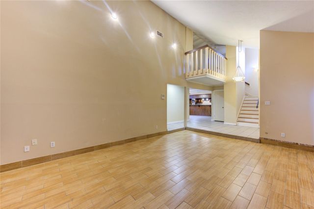 165 Old Bridge Lake Lake, Houston, TX 77069