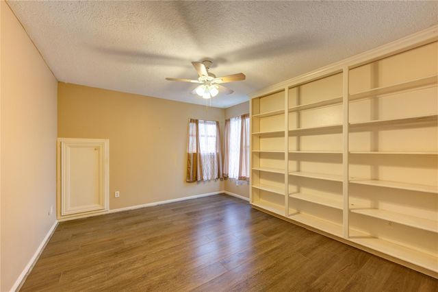 165 Old Bridge Lake Lake, Houston, TX 77069