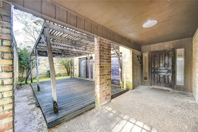 165 Old Bridge Lake Lake, Houston, TX 77069