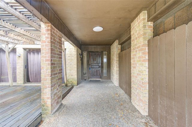 165 Old Bridge Lake Lake, Houston, TX 77069
