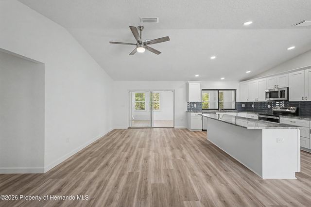 10541 Horizon Drive, Spring Hill, FL 34608