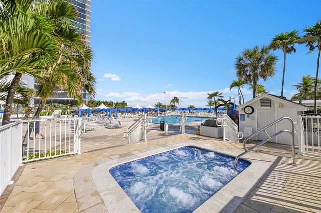 2030 S Ocean Dr 2018, Hallandale Beach, FL 33009