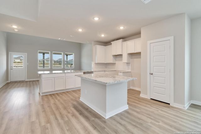 176 Jessica Knoll, San Antonio, TX 78253