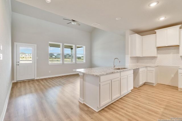 176 Jessica Knoll, San Antonio, TX 78253