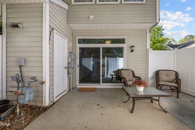 1703 Sorrell Brook Way, Raleigh, NC 27609