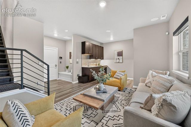 94 Cheyenne Boulevard, Colorado Springs, CO 80905