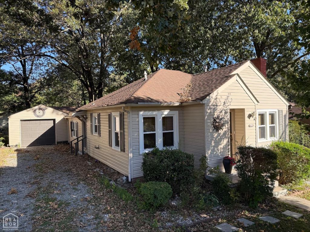 1308 turner Street, Jonesboro, AR 72401