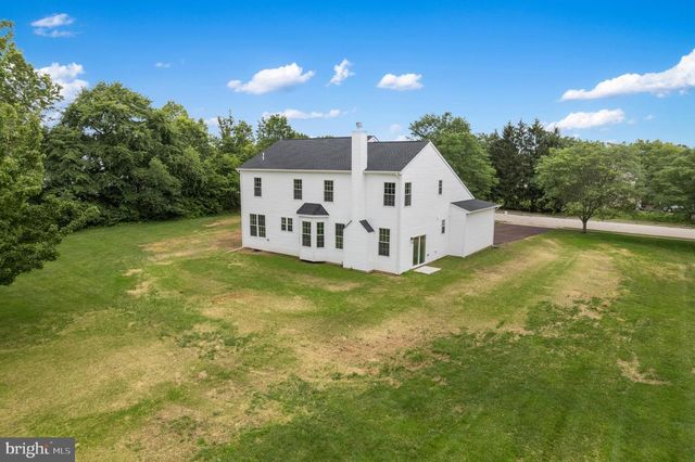 820 WATERFORD DR, Souderton, PA 18964