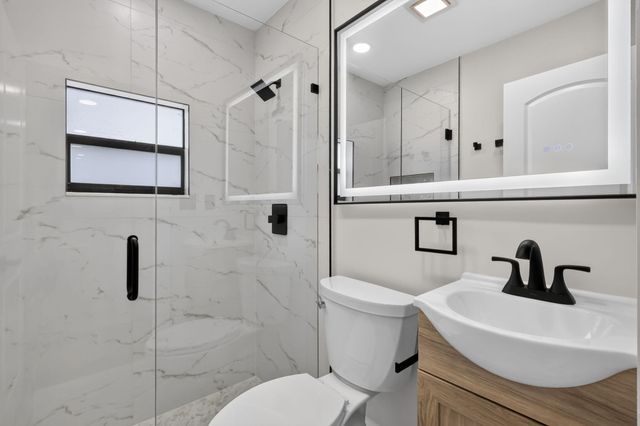 516 Independence Road 1, West Palm Beach, FL 33405