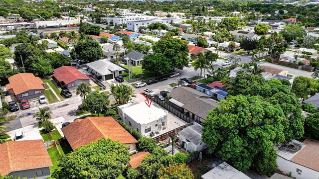 516 Independence Road 1, West Palm Beach, FL 33405