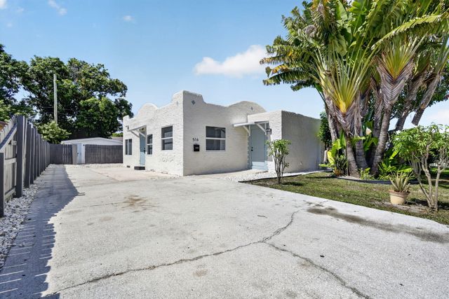 516 Independence Road 1, West Palm Beach, FL 33405