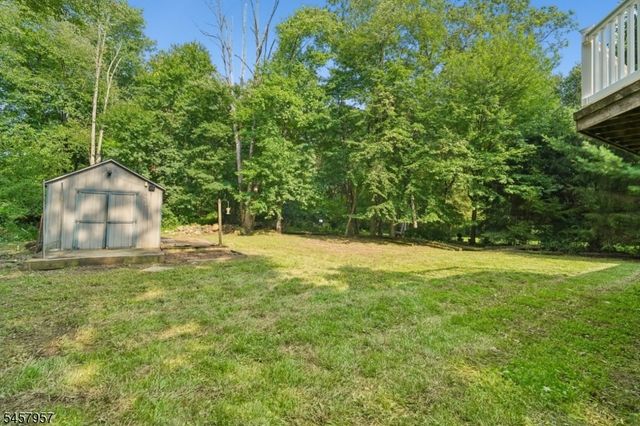 41 Paula Dr, Washington Twp., NJ 07853