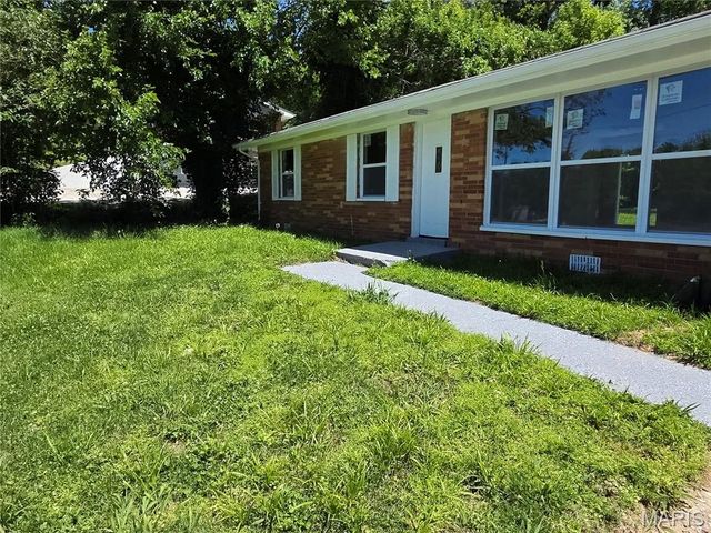 4 Hi Pointe Drive, Belleville, IL 62223