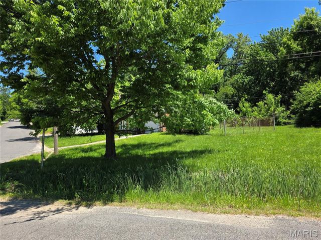 4 Hi Pointe Drive, Belleville, IL 62223