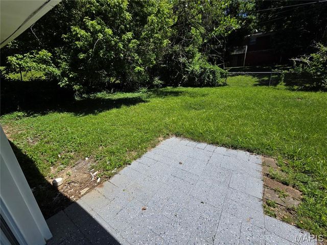 4 Hi Pointe Drive, Belleville, IL 62223