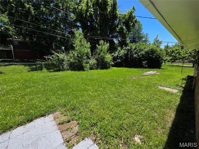 4 Hi Pointe Drive, Belleville, IL 62223