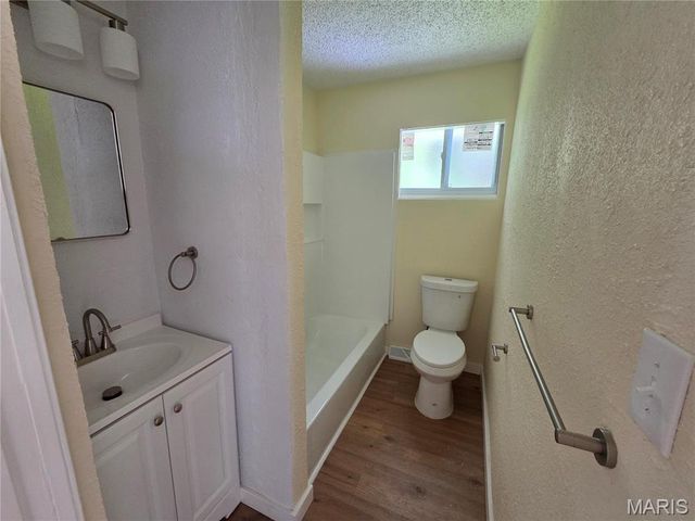 4 Hi Pointe Drive, Belleville, IL 62223