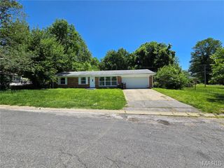 4 Hi Pointe Drive, Belleville, IL 62223