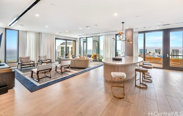 987 Queen Street 2115, Honolulu, HI 96814